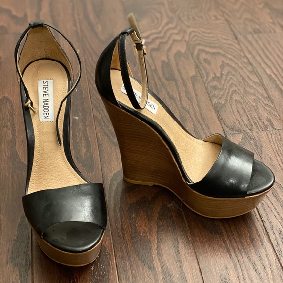 Steve Madden Shoes - Steve Madden SZ 6 / Brand New Black Wedges Steve Madden Shoes - Steve Madden SZ 6 / Brand New Black Wedges